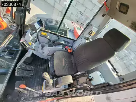 mini escavadeira 2021 Kubota KX080-4 A/C (32)