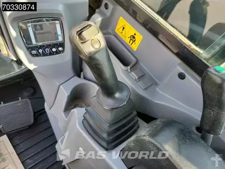 mini escavadeira 2021 Kubota KX080-4 A/C (34)