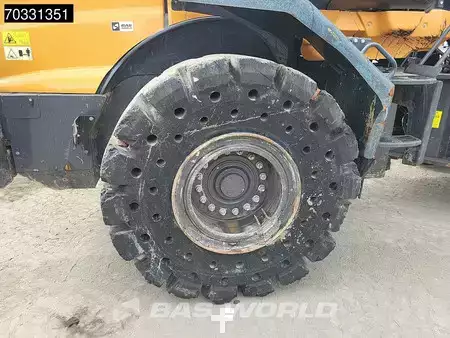 Wheel Loaders 2021 Case 821 G (38)