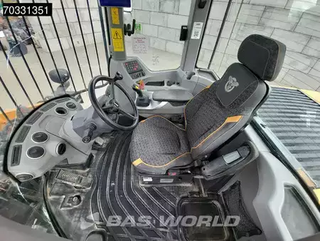 Wheel Loaders 2021 Case 821 G (40)