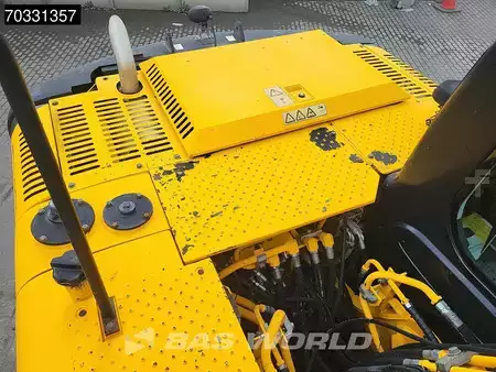 Escavatori gommati 2012 JCB JS145 W (17)