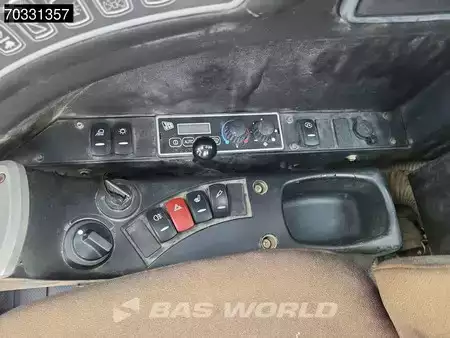 Escavatori gommati 2012 JCB JS145 W (27)