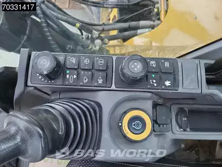 Koparki gąsienicowe 2018 Caterpillar 320 07A German Machine (33)