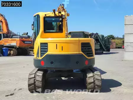 mini escavadeira 2023 Hyundai R80 CR-9A A/C - 2 Buckets (5)