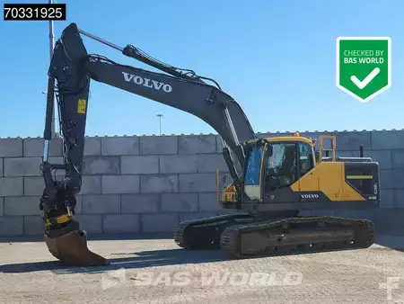 Escavadora de rastos 2015 Volvo EC250 E L (1)