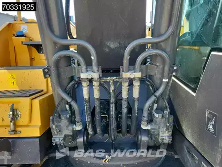 Escavadora de rastos 2015 Volvo EC250 E L (16)