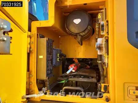 Escavadora de rastos 2015 Volvo EC250 E L (18)