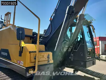 Escavadora de rastos 2015 Volvo EC250 E L (19)