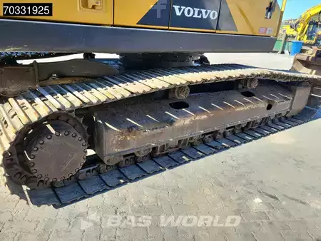 Escavadora de rastos 2015 Volvo EC250 E L (22)