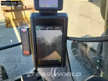 Escavadora de rastos 2015 Volvo EC250 E L (29)