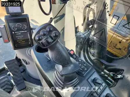 Escavadora de rastos 2015 Volvo EC250 E L (32)