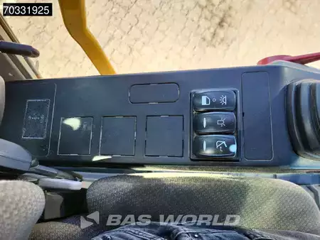 Escavadora de rastos 2015 Volvo EC250 E L (34)