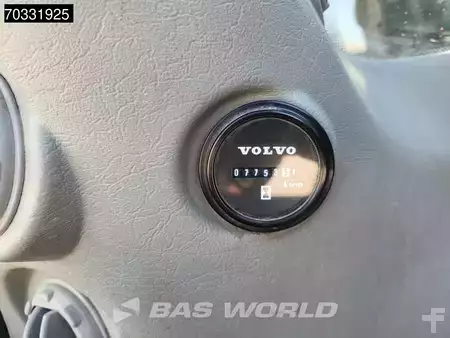 Escavadora de rastos 2015 Volvo EC250 E L (36)