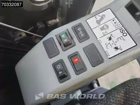 Minibagry 2023 Bobcat E88 A/C (37)