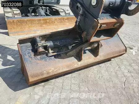 Minibagry 2023 Bobcat E88 A/C - Like New! (13)