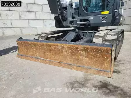 Minibagry 2023 Bobcat E88 A/C - Like New! (24)