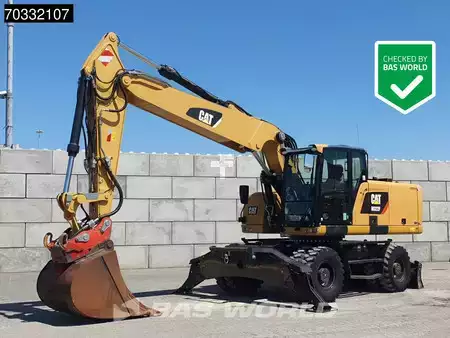 Mobilbagger 2016 Caterpillar M322 F OUTRIGGERS + BLADE (1)