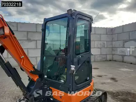 mini escavadeira 2022 Hitachi ZX33 U-6 CLR A/C - 3 Buckets (26)