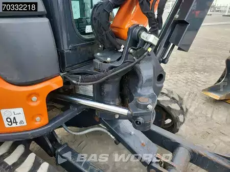 mini escavadeira 2022 Hitachi ZX33 U-6 CLR A/C - 3 Buckets (27)