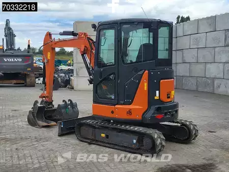 mini escavadeira 2022 Hitachi ZX33 U-6 CLR A/C - 3 Buckets (3)