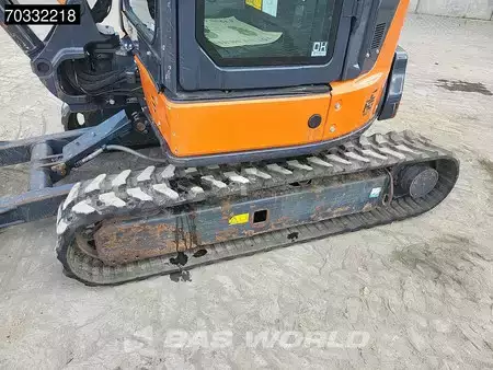mini escavadeira 2022 Hitachi ZX33 U-6 CLR A/C - 3 Buckets (31)