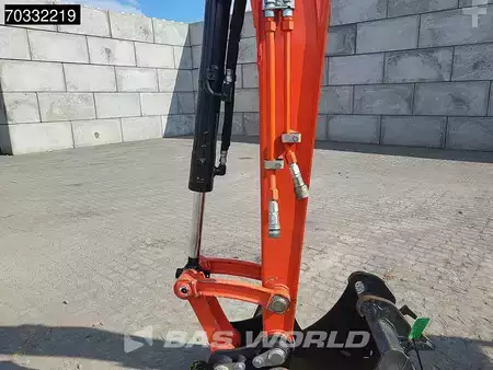 mini escavadeira 2022 Kubota U36 -4 3 Buckets - Like New! (11)