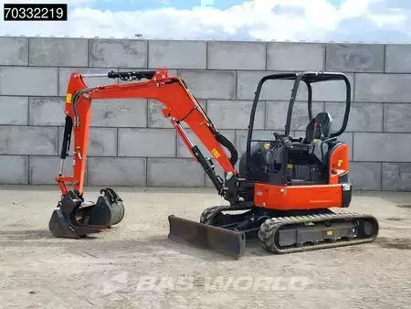mini escavadeira 2022 Kubota U36 -4 3 Buckets - Like New! (2)