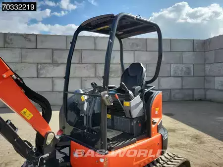 mini escavadeira 2022 Kubota U36 -4 3 Buckets - Like New! (29)