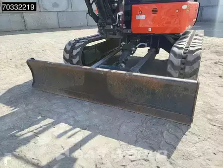 mini escavadeira 2022 Kubota U36 -4 3 Buckets - Like New! (31)