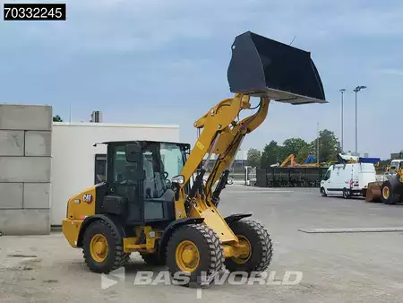 Kolové nakladače 2025 Caterpillar 906 - 14A A/C - 40 km/h - EPA (10)