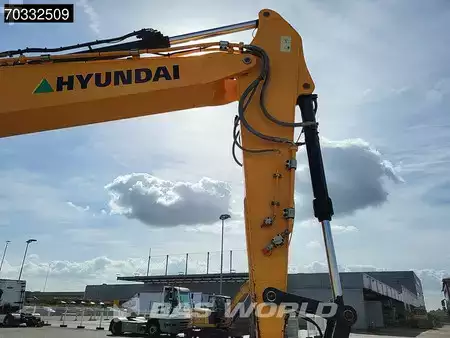 Bæltegraver 2018 Hyundai HX260 L (9)
