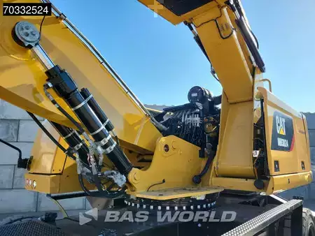 Escavatori gommati 2020 Caterpillar MH3024 (10)