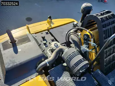 Escavatori gommati 2020 Caterpillar MH3024 (13)