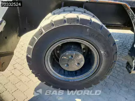 Escavatori gommati 2020 Caterpillar MH3024 (25)