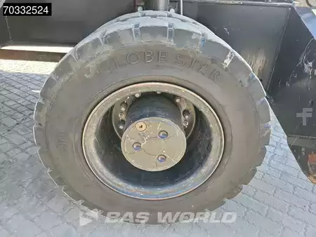 Escavatori gommati 2020 Caterpillar MH3024 (26)