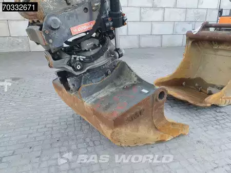Hydraulic Excavators 2018 Doosan DX300 LC-5 GPS - Tiltrotator (15)
