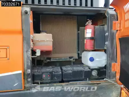 Hydraulic Excavators 2018 Doosan DX300 LC-5 GPS - Tiltrotator (27)