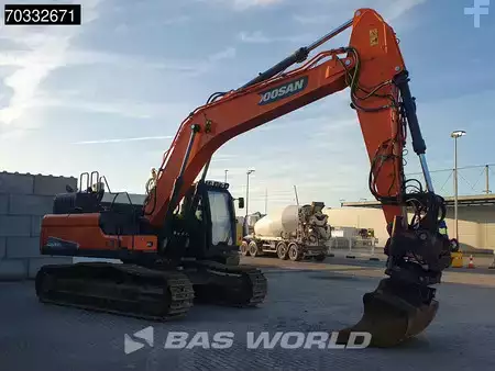 Hydraulic Excavators 2018 Doosan DX300 LC-5 GPS - Tiltrotator (8)