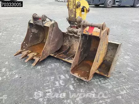 Міні-екскаватори 2019 Caterpillar 305 E2 CR (16)
