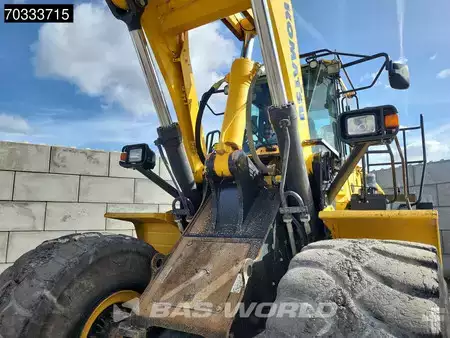 Kolové nakladače 2014 Komatsu WA500 -7 (11)