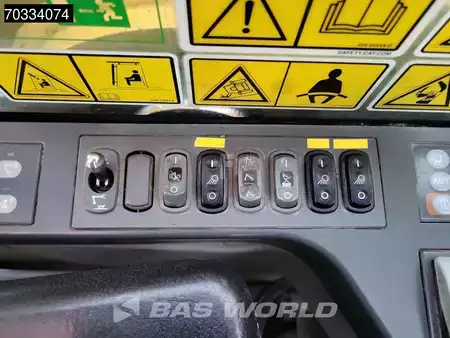 Rupsgraafmachines 2017 Caterpillar 330 F L GPS - Tiltrotator (37)