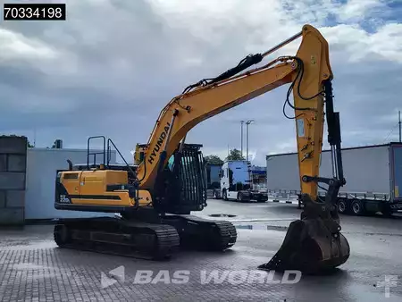 Koparki gąsienicowe 2018 Hyundai HX220 L (7)