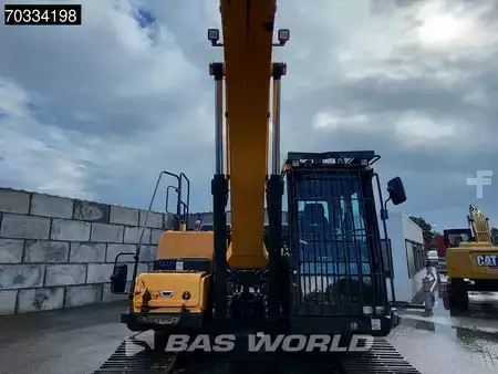 Koparki gąsienicowe 2018 Hyundai HX220 L (8)