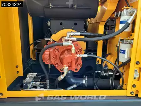 Pelles sur chenilles 2025 Hyundai R210 (20)