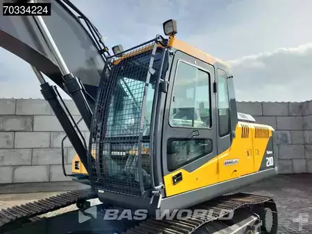 Pelles sur chenilles 2025 Hyundai R210 (23)