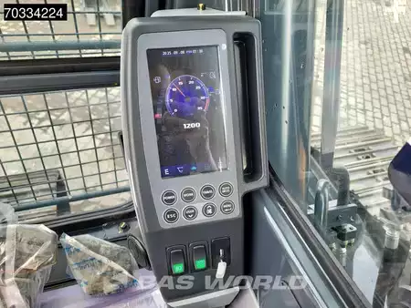 Pelles sur chenilles 2025 Hyundai R210 (32)