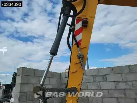 Mobiele graafmachines 2015 Liebherr A 914 Compact Select (15)