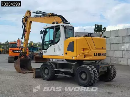 Mobiele graafmachines 2015 Liebherr A 914 Compact Select (2)