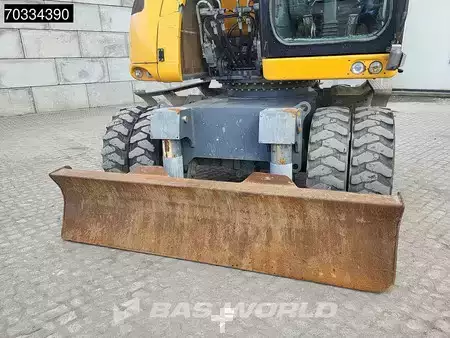 Mobiele graafmachines 2015 Liebherr A 914 Compact Select (9)