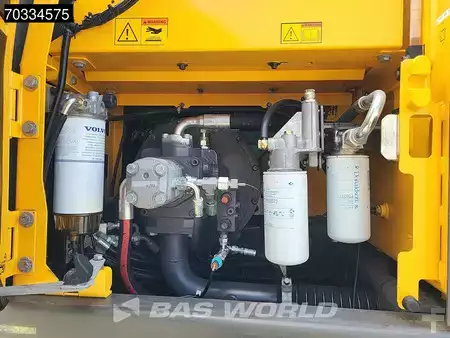 Mobilbagger 2013 Volvo EW140 D Outriggers + Blade (16)